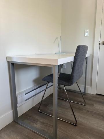 Casa de férias Bright And Cozy Modern In - To Yvr-downtown - Free Private Parking
